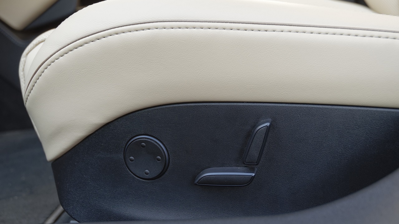 Tesla Model S front seat adjustment